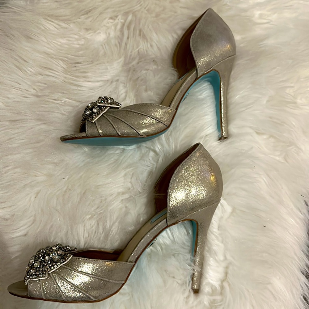 Betsey Johnson heels - Picture 3 of 8